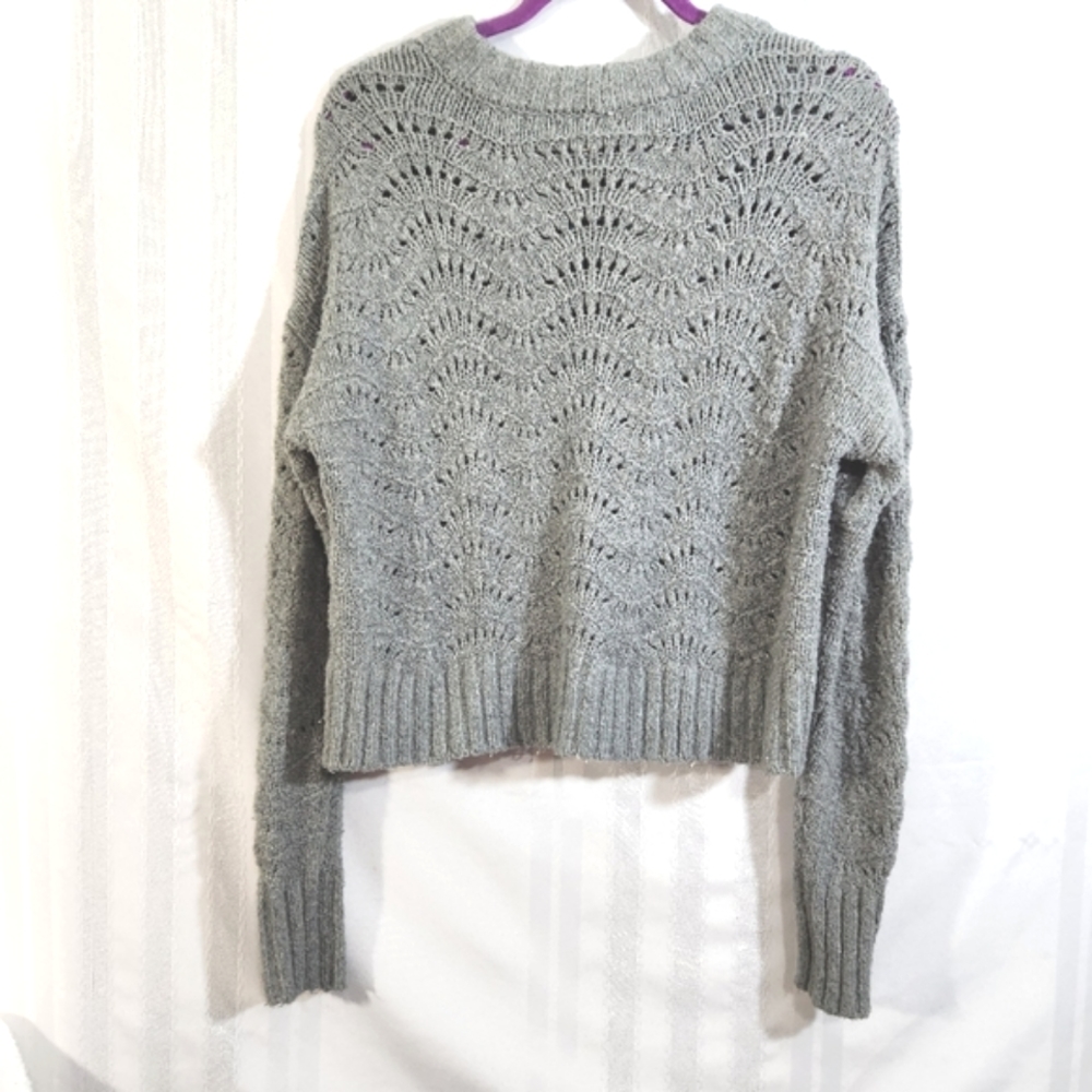 AMERICAN EAGLE GRAY CROPPED KNITTED SWEATER SIZE SMALL